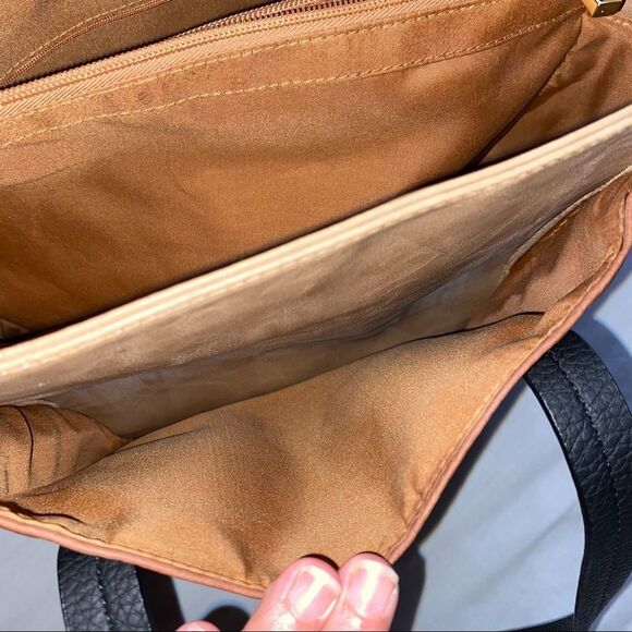 Relic tote purse - Picture 7 of 8